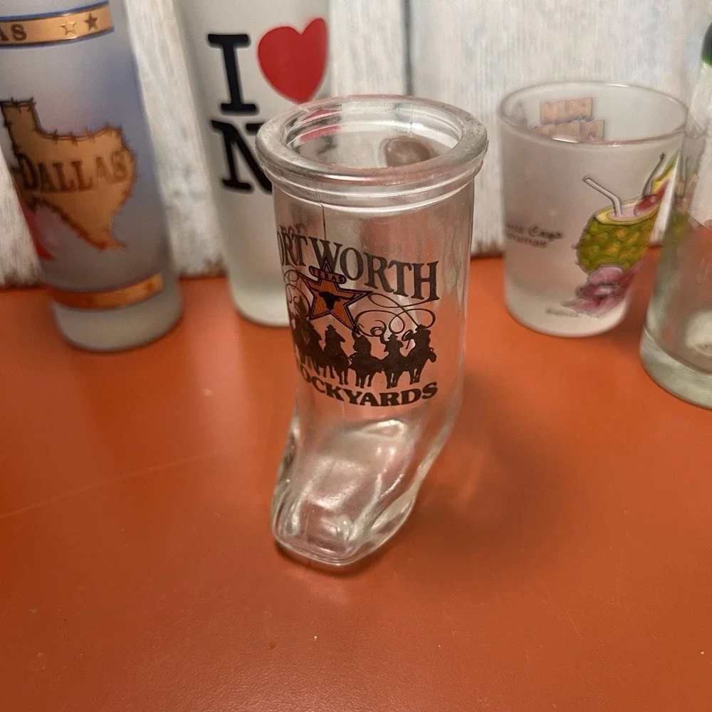 Lot Of 5 Shot Glasses All‎ Different Sizes, NY, Texas, Bahamas, Mexico Souvenirs